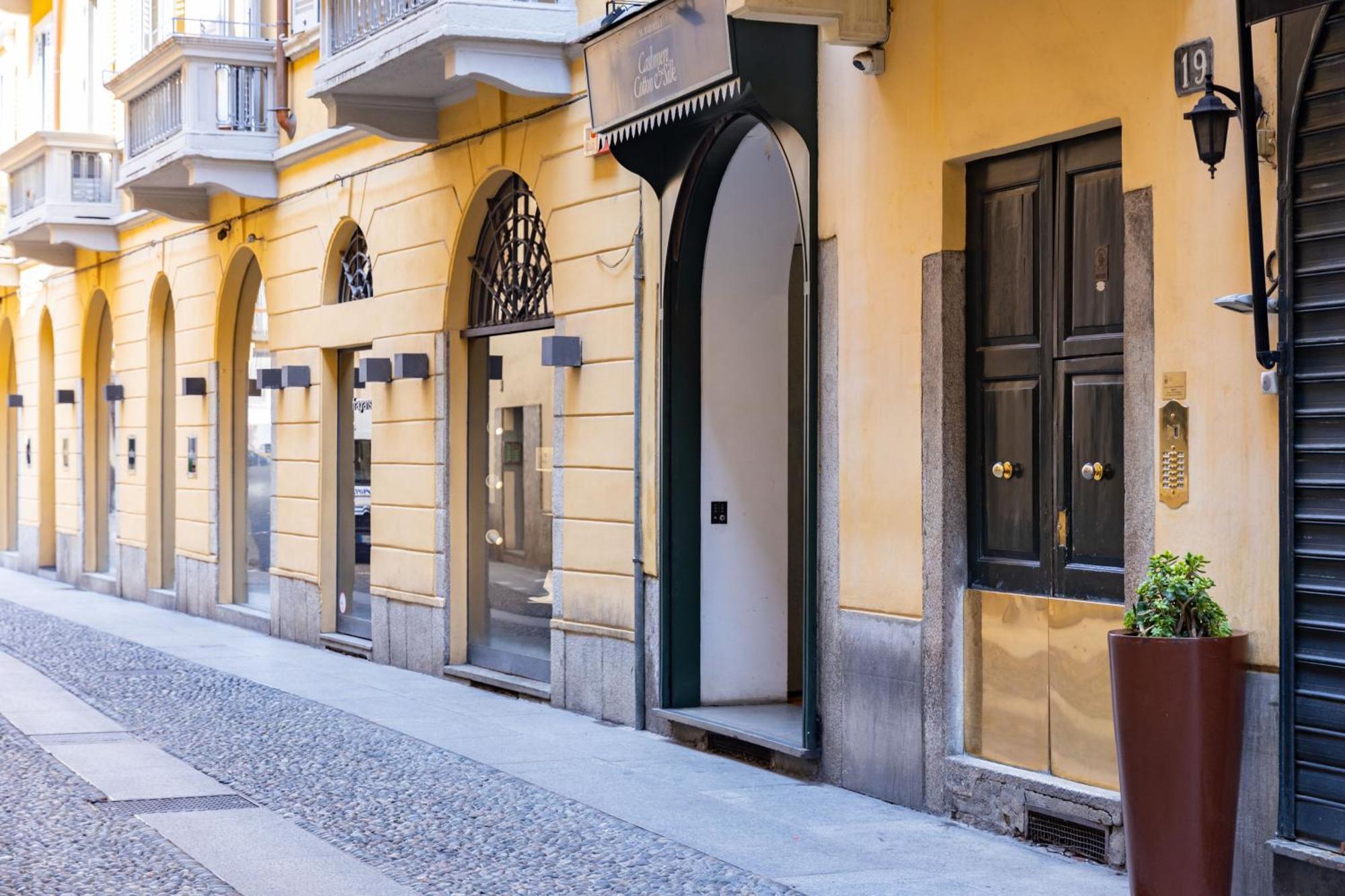 La Trama Di Brera, Milan